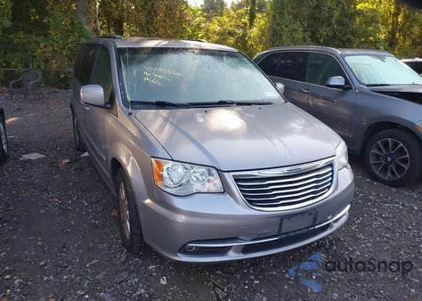 2016 Chrysler Town & Country Touring из США, поврежденный, VIN 2C4RC1BG2GR165143